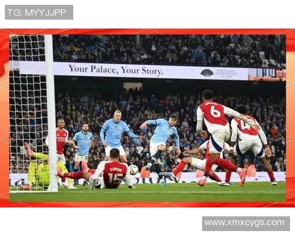 曼城赛场细节镜头引发关注 球员小动作成热议焦点 曼城赛场细节镜头引发关注 球员小动作成热议焦点