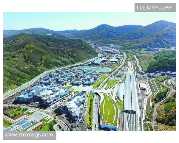 冬奥遗产场馆开放参观市民热情高涨打卡火爆全网引发热议 冬奥遗产场馆开放参观市民热情高涨打卡火爆全网引发热议