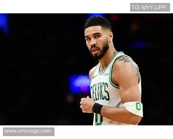 球迷炸锅：塔图姆这一行为引热议！